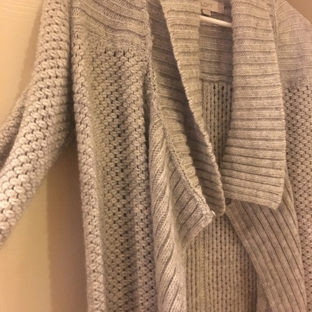 Loft gray sweater - Picture 3 of 3